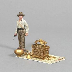 "Profesor Jones" with Ark of the Covenant